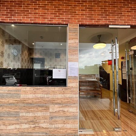 I Go Inn Bandar Saujana Putra エクステリア 写真