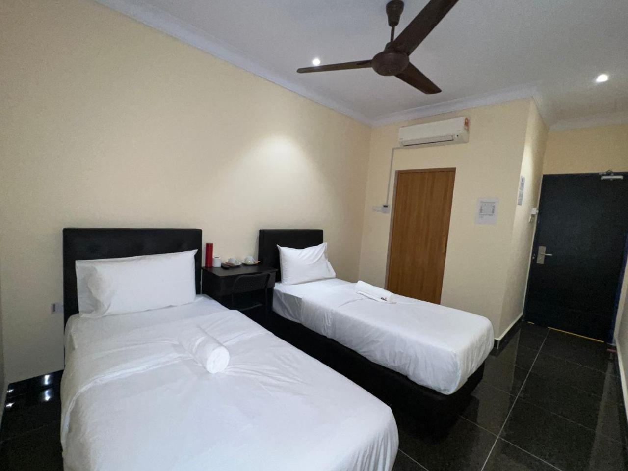 I Go Inn Bandar Saujana Putra エクステリア 写真